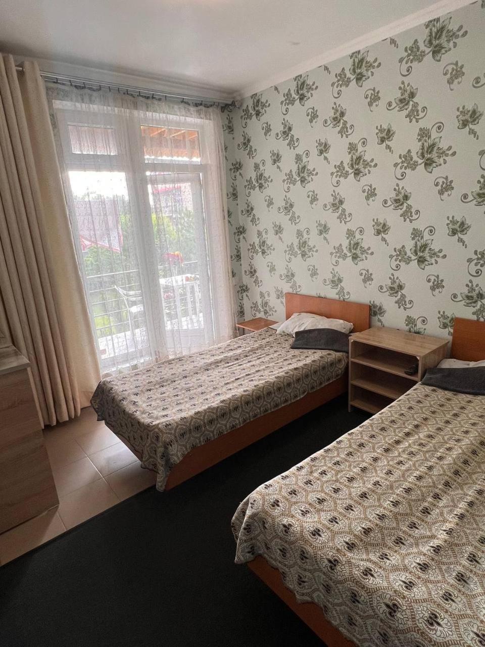Гостевой дом Подсолнухи Чолпон-Ата Экстерьер фото